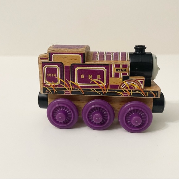 Thomas & Friends Wooden Dynamite Ryan Train - Picture 4 of 14